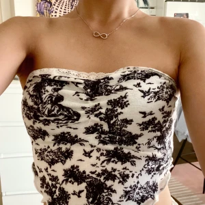 Jätte gullig topp - Aldrig använd❤️ kontakta fö fler bilder ❤️❤️