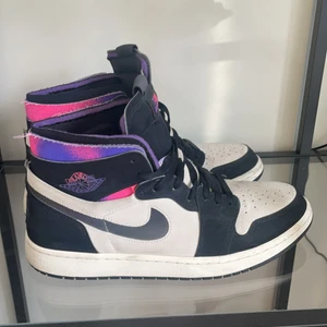 Jordan 1 high psg - Jordan 1 psg reflexlogo lådan och extra skosnören följer med