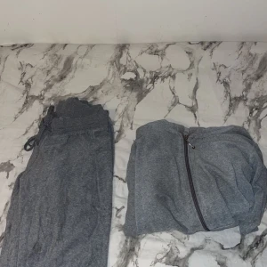 Velour sett - Mjukis sett passar bra till allt  Hemma, ute lite överallt 