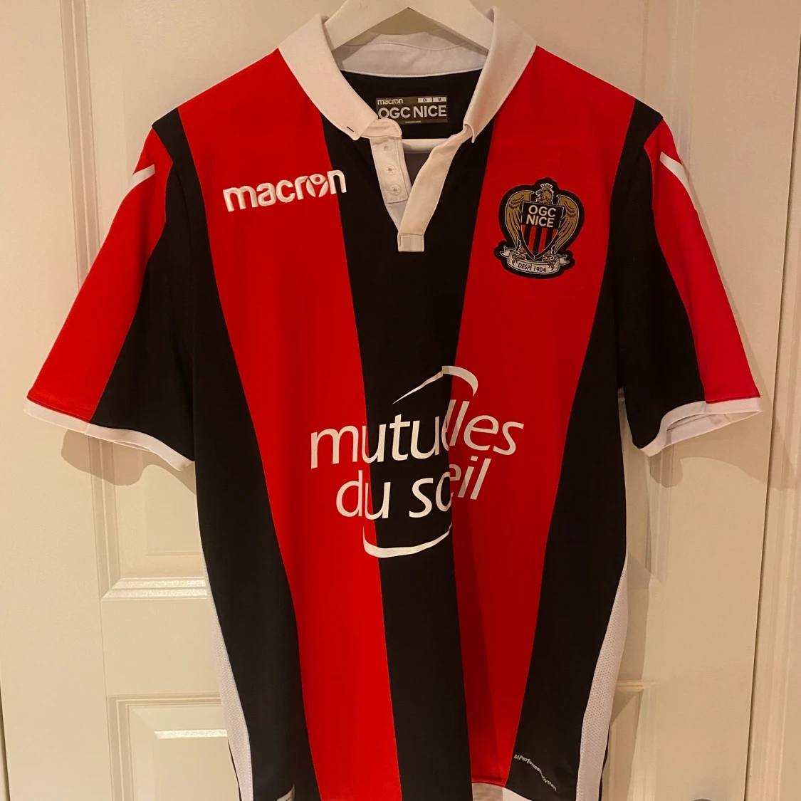 OGC Nice Jersey ”Saint-Maximin”
