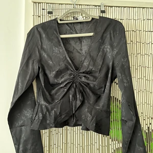 h&m sexy top  - h&m sexy top 