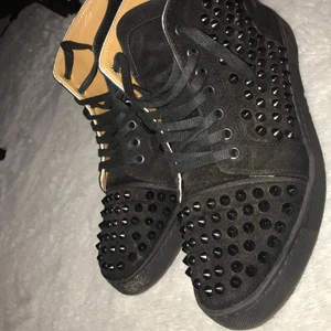 Loubutins - Pris kan diskuteras tar även byten  