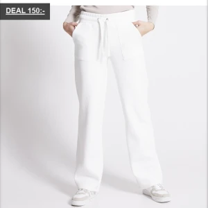 Lager 157 low rise - Dom satt inte som jag ville, o dom brukar vara slutsålda så tänkte om någon ville köpa dom ifrån mig annars kommer jag ba lämna tbx dom 😘