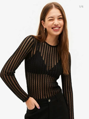 Mesh topp - Mesh topp från monki, aldrig använd. Endast provad, str S