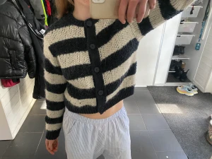 Randig kofta från Zara  - Lägger ut igen pga oseriös köpare. Supersöt kofta som jag bara använt nån gång 🥰