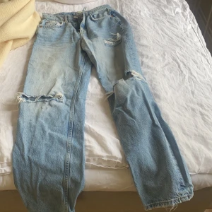 Jeans - Säljer dessa jeansen från gina, skriv för fler bilder. 