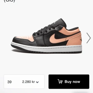 Jordans - Säljer min snygga jordans❤️ köpta här på Plick men var för stora, kontakta mig privat om du är intresserad💞 pris kan diskuteras vid snabb affär💕😋 kan även tänka mig byta💕