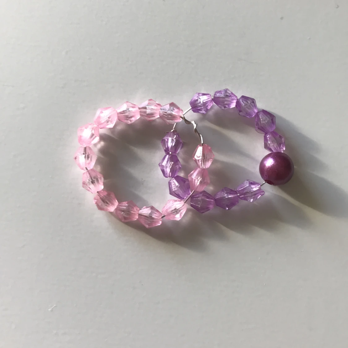 2 ringar i färgerna rosa och lila!  - 90