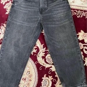 Zara byxor 42 - Hellt nytt 