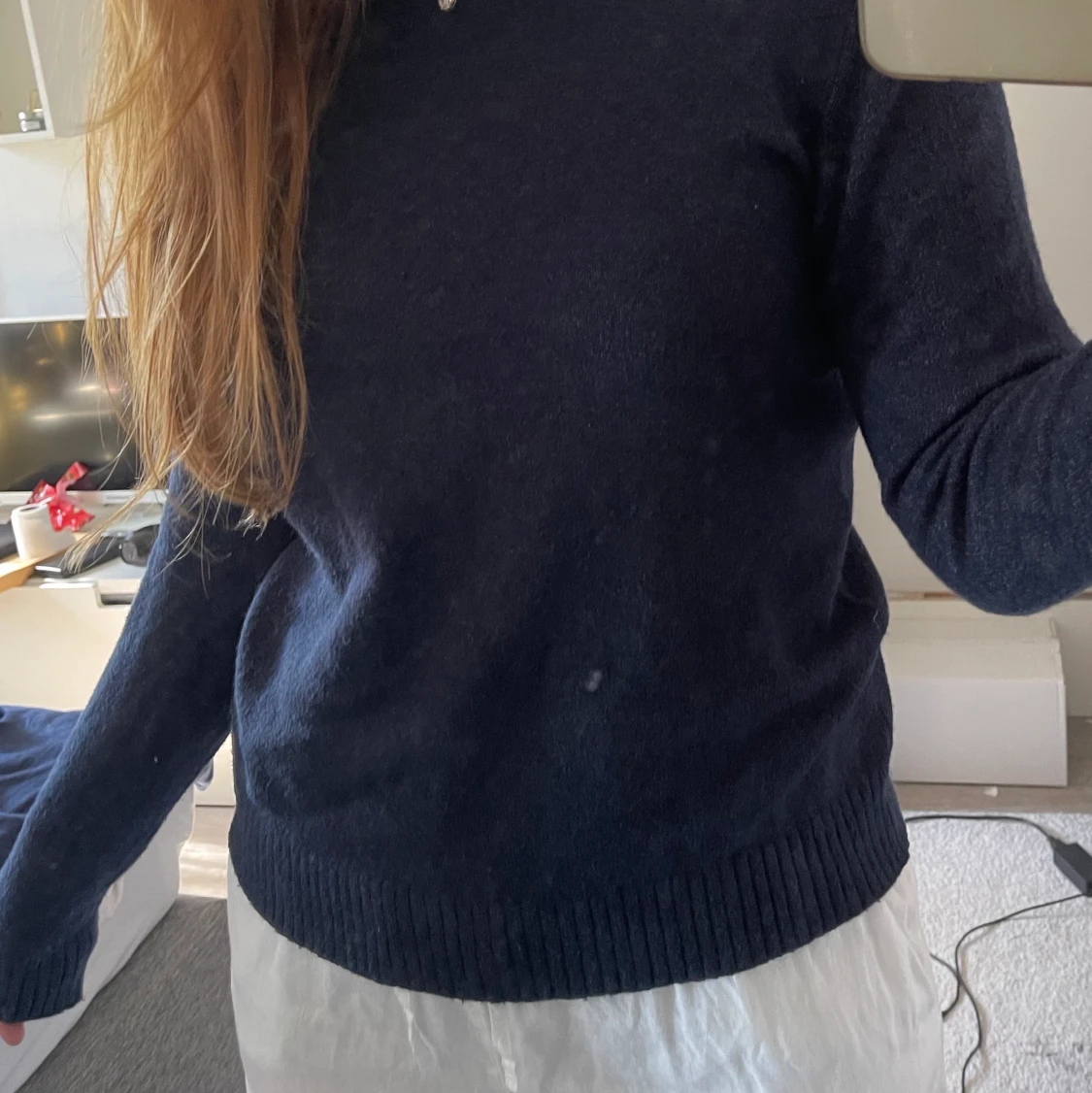 Mörkblå stickad tröja - 91