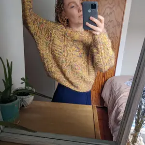Cute jumper that was given to me as a gift but yellow just isn't my colour. In great condition, so soft and cosy,  as it's only been worn a handful of times. Any questions just let me know. I am a size 8 for reference 