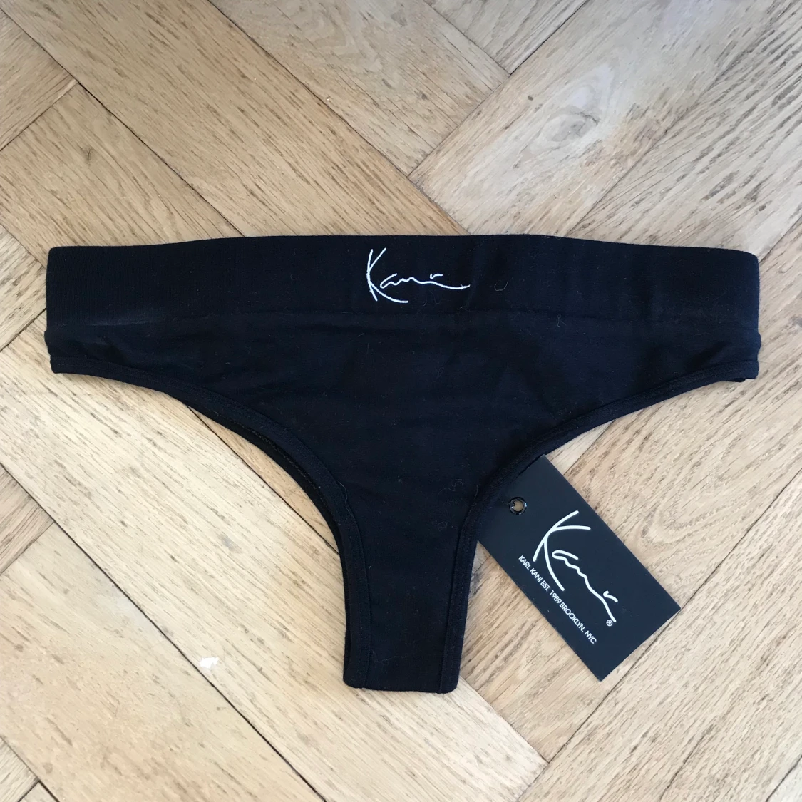 Karl Kani trosor NYA