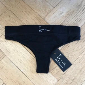 Karl Kani trosor NYA - Karl Kani trosor, helt nya! Tag på. Strl S