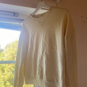 Ginatricot tröja 🫶🏻 - Tröja från ginatricot i storlek XS 💞 140 kr plus frakt 🫶🏻