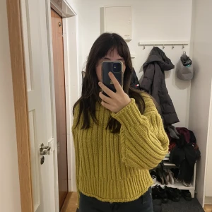 Grön stickad tröja - Mjuk oversized stickad tröja💫 pris kan diskuteras💞