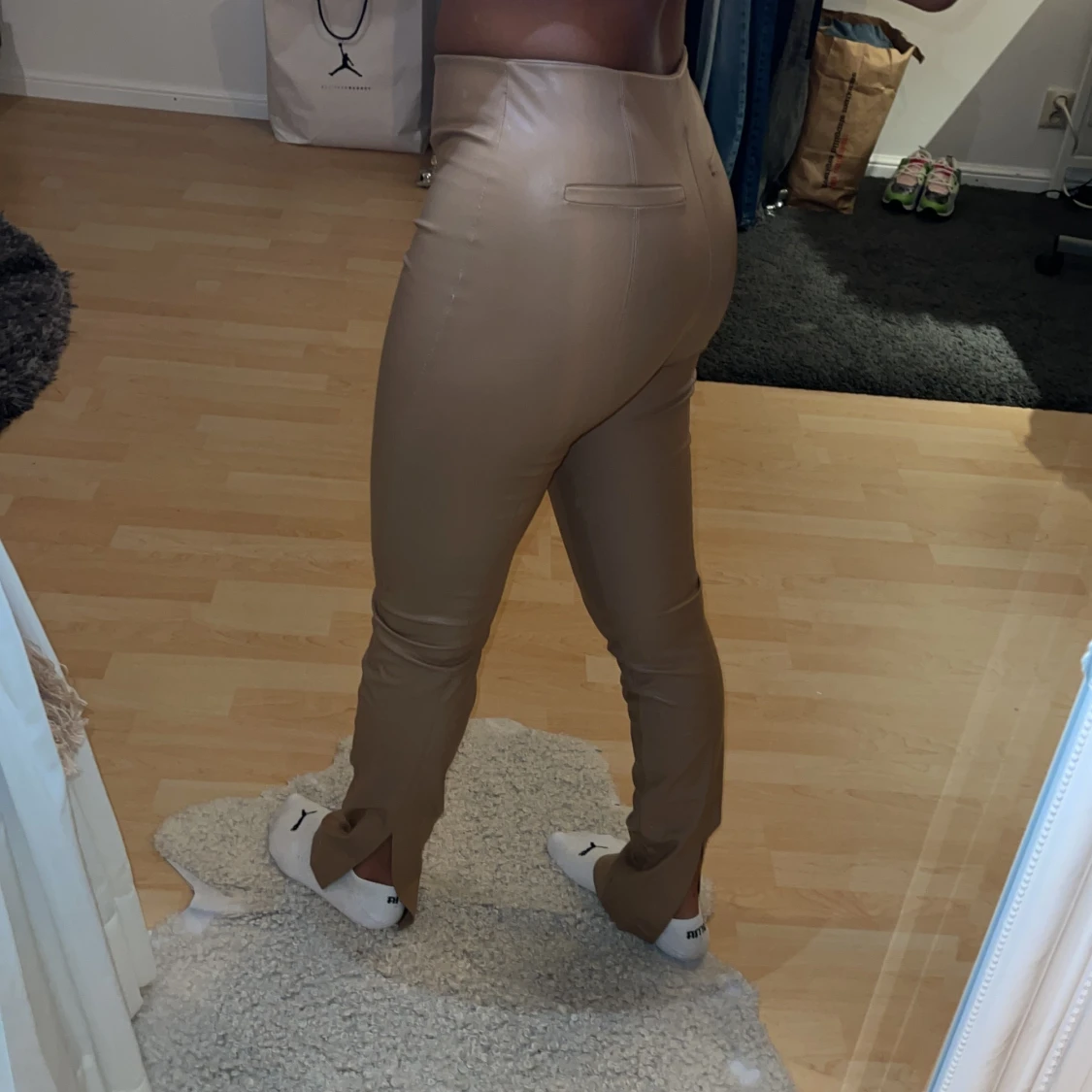 Beiga skinnbyxor från Zara - 90