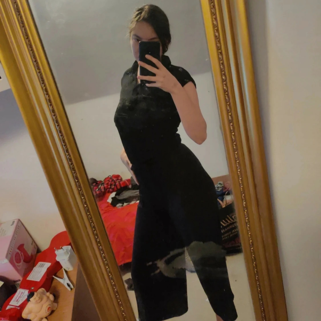 Svart t-shirt med knappar på - 91