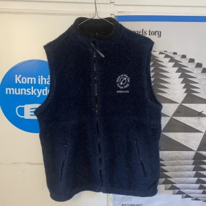 Pulver vest - Pulver.com fleeceväst passar medium