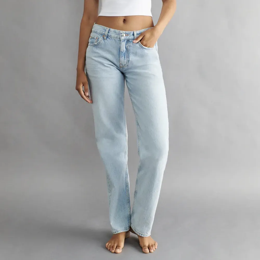 Skitsnygga lågmidjade jeans🙌🏽🙌🏽 knappt använda, nypris 500kr!! . Jeans & Byxor.