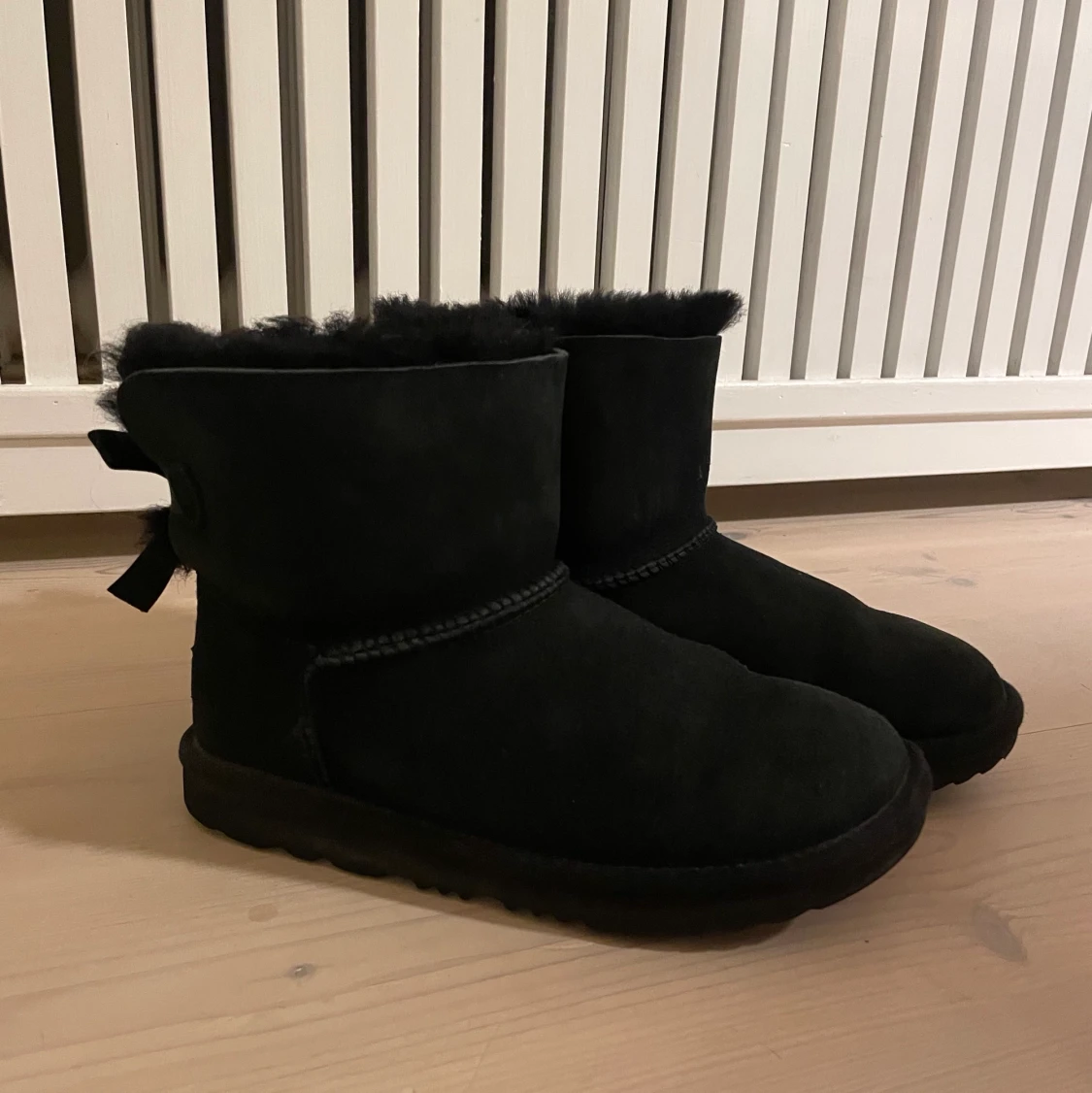 Ugg - 90