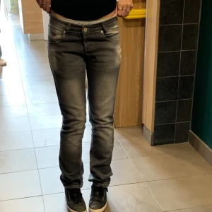 Lågmidjade jeans  - Jätte snygg Lågmidjade jeans!💗 