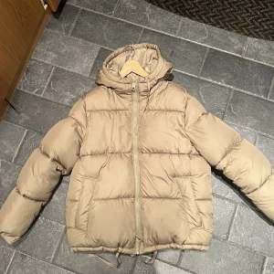 Puffer jacket - Såld
