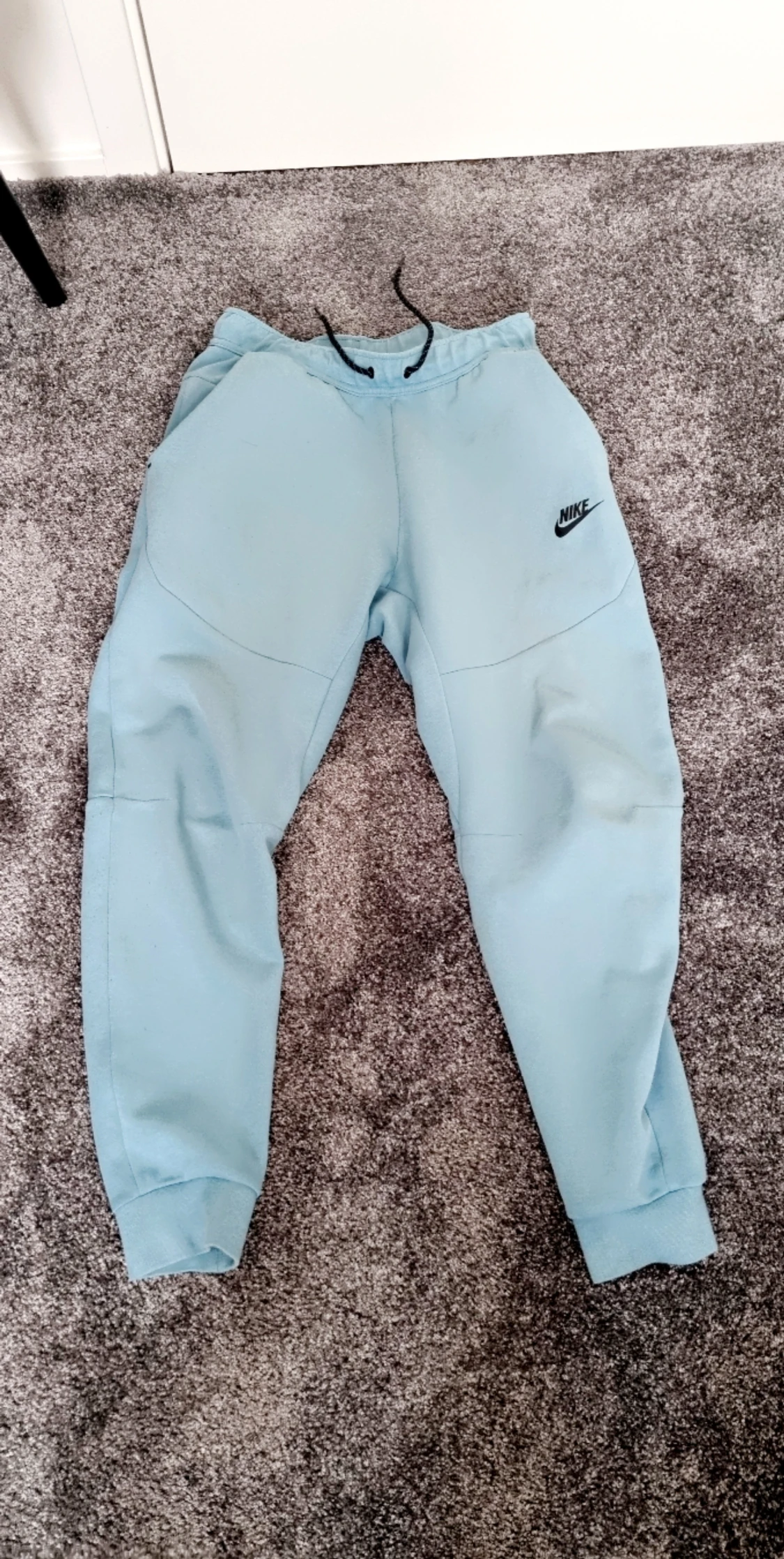 NIKE TECH FLEECE LJUSBLÅ