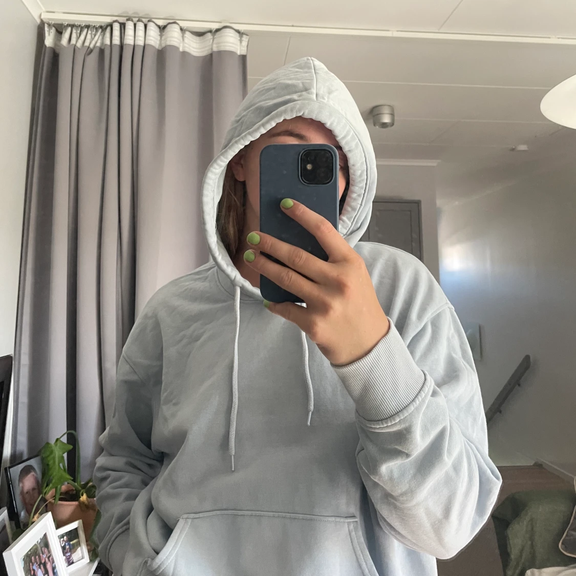 Hoodie Weekday  - 90