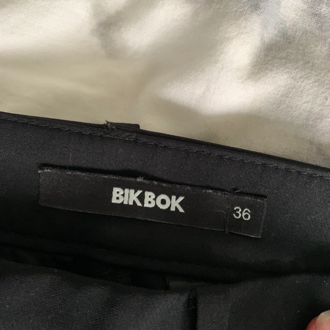 Svarta Kostymbyxor - 91