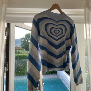 Stickad tröja Cider - Tröja från cider i fint sick!! 💙 Säljer då den inte längre kommer till användning🫶🏻