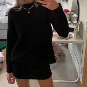 Zara stickad tröja - Säljer denna sköna stickade tröja från zara.