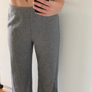 Lågmidjade gråa byxor - Supersnygga byxor 🤍🖤