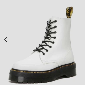 Dr. Martens  - Helt nya dr martens säljes i strl 36 vita  
