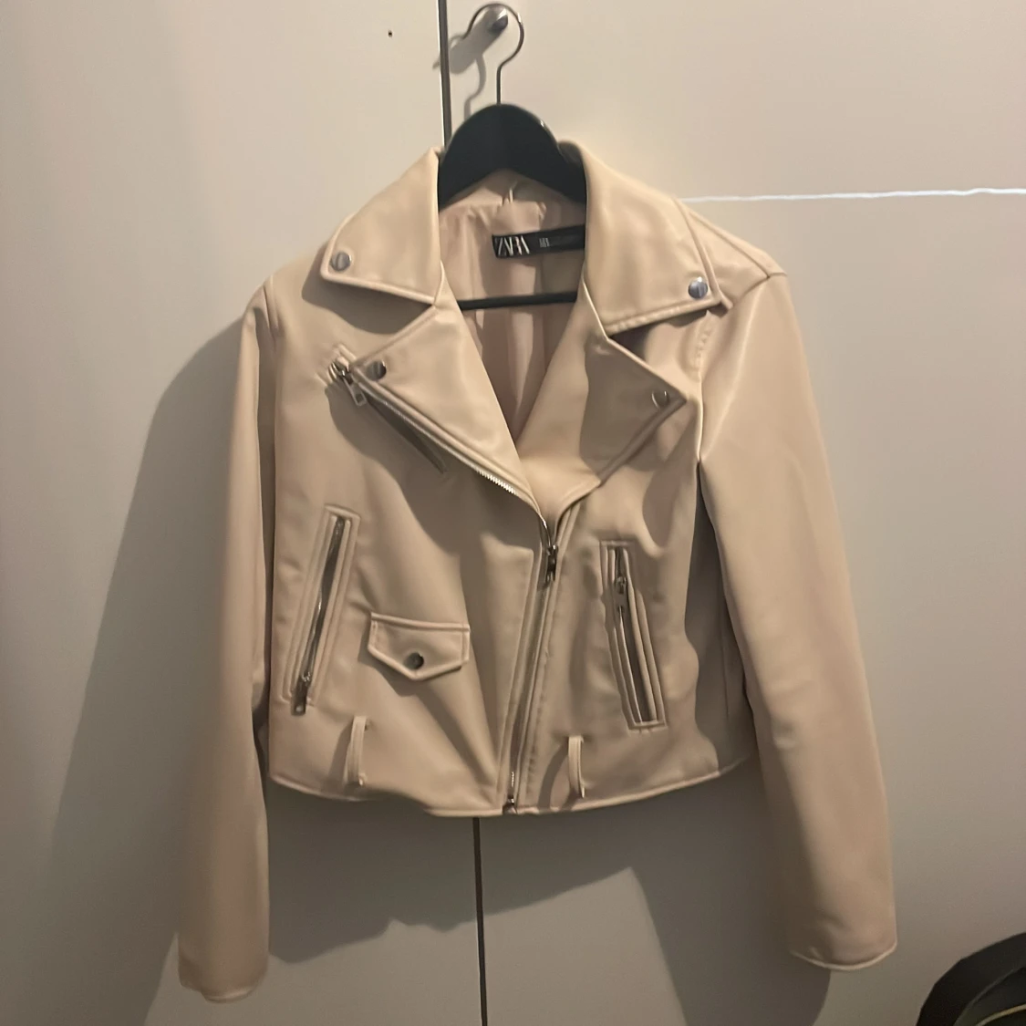 Zara skinnjacka  - 90