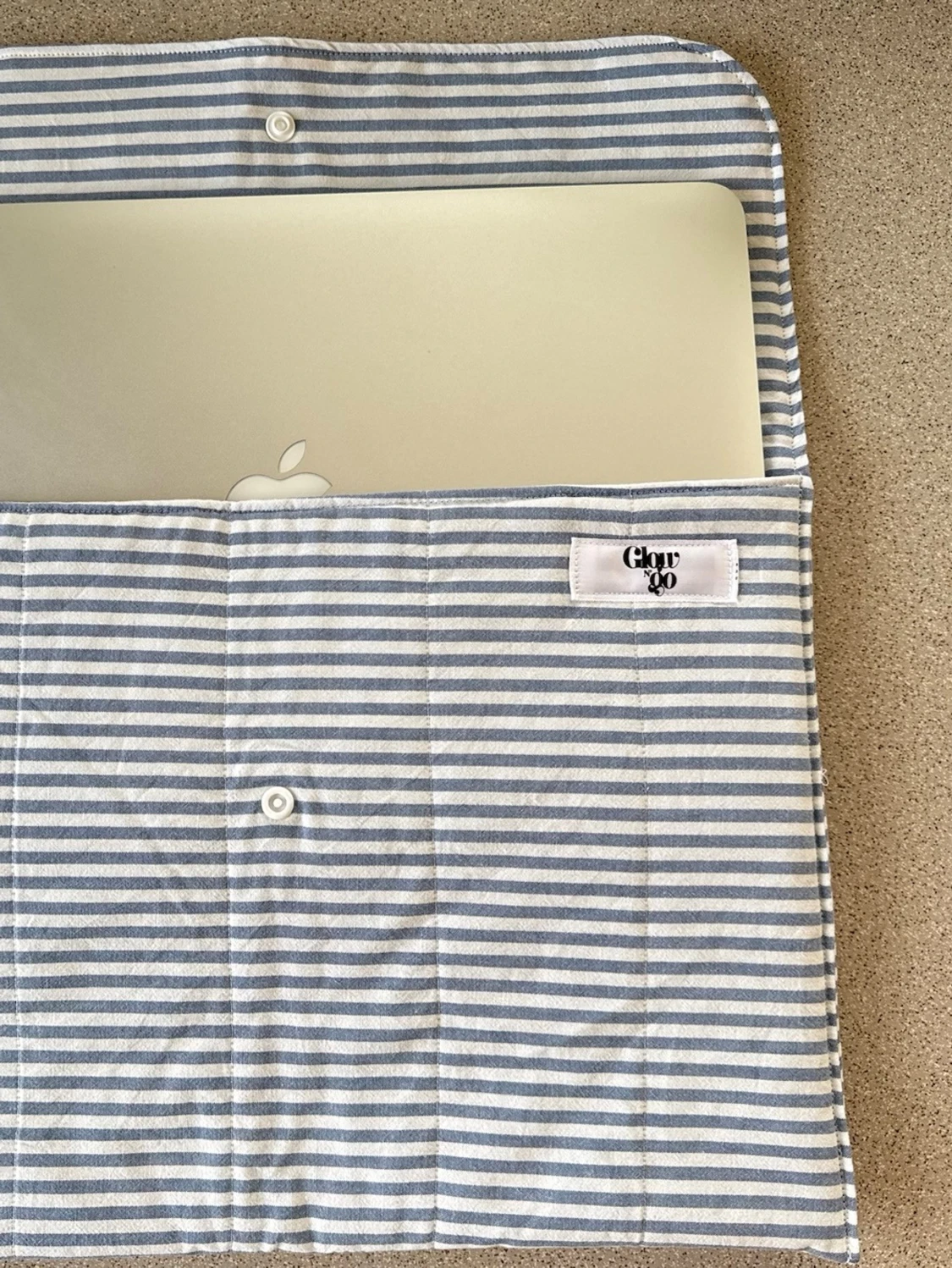 Blårandig datorväska med rosett - 6