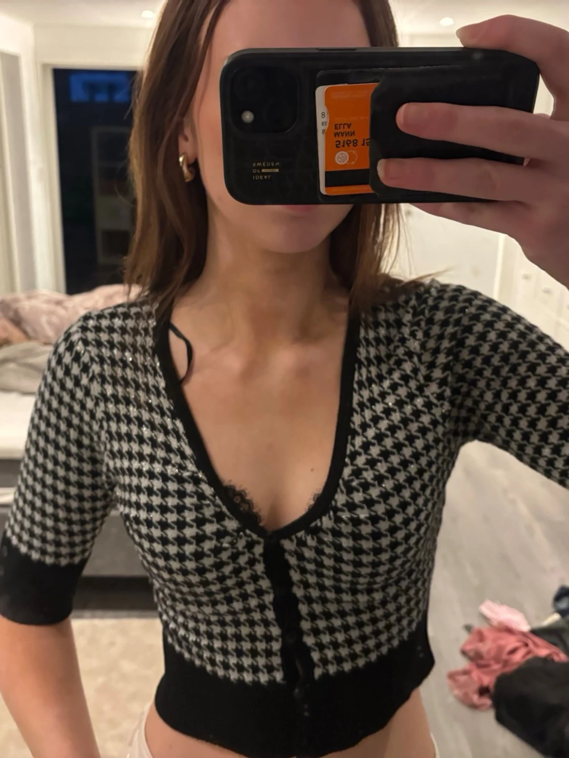 Kort svartvit kofta med hundtandsmönster - 1