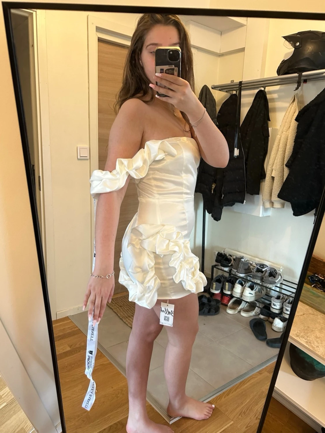 Vit volangklänning student - 2