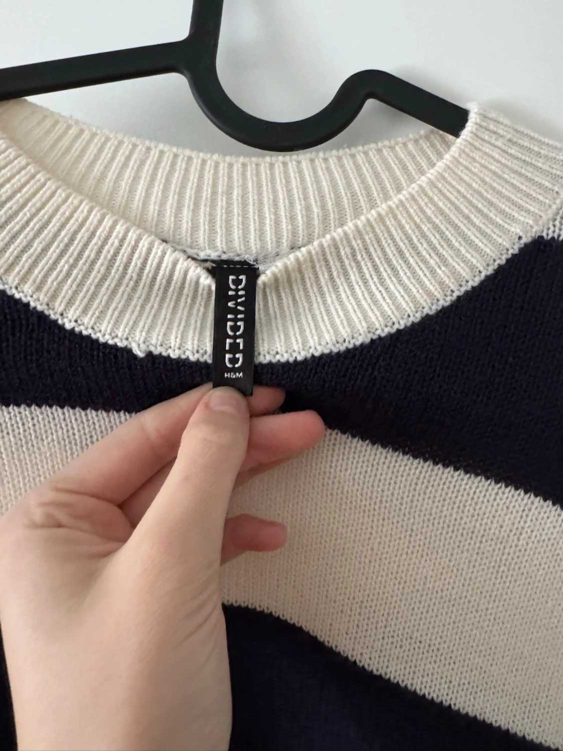 Randig stickad tröja från Divided - 1