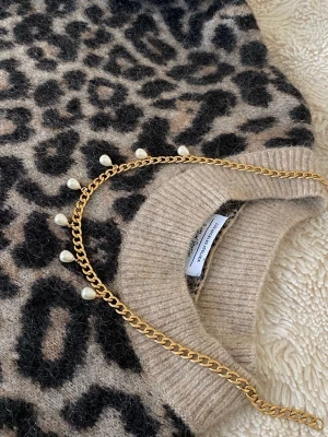 Guld halsband - Oanvänd!