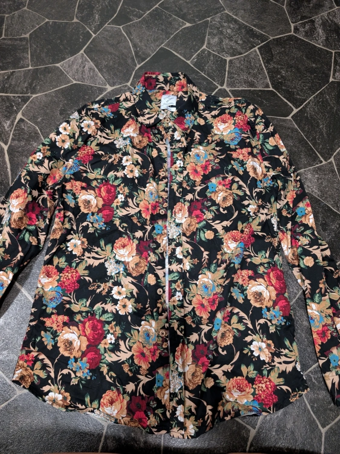 Blommig skjorta från Clubs and Spades stl L