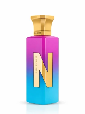 Naseem Purple Blue parfym 100ml - 85% kvar i flaksan. Parfym från Naseem i en snygg gradientflaska som går från lila till blå med gulddetaljer och ett stort N på framsidan. Doften har toppnoter av päron, tropiska frukter och grönt äpple, hjärtnoter av söta toner, fresia och jasmin samt basnoter av vit mysk, patchouli och tonkaböna.