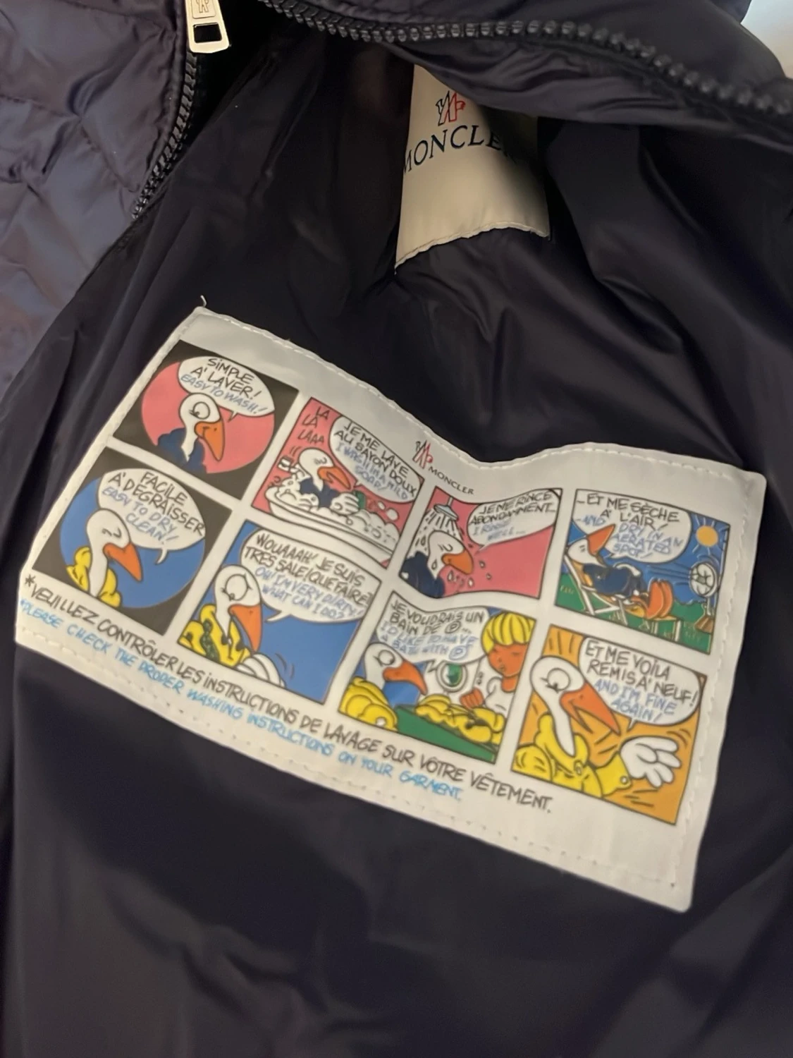 Mörkblå dunväst från Moncler - 3