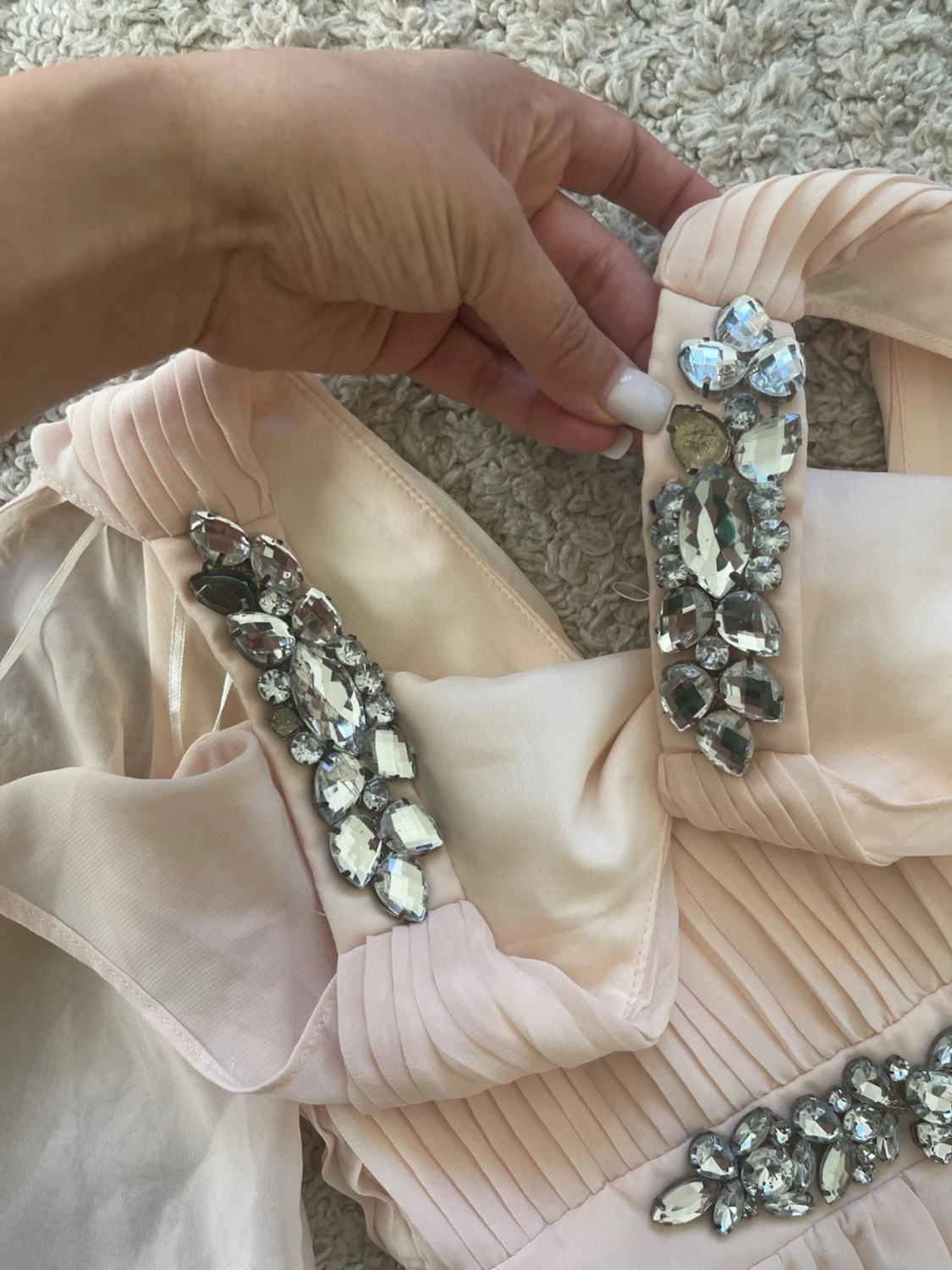 Ljusrosa långklänning med strassdetaljer - 5