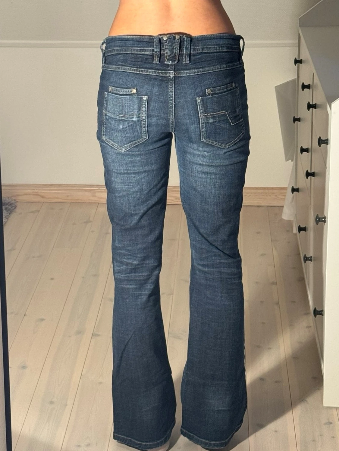Lågmidjade bootcut jeans  - 3