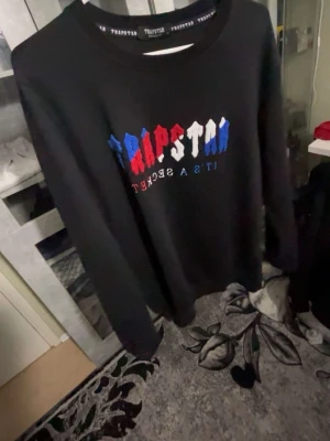 Trapstar tröja  - Helt okej skick men de funkar