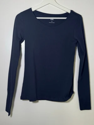 Långärmad tröja - XS - Långärmad tröja med prislapp ifrån Lager 157 storlek XS