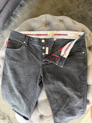Trammarosso jeans  - W36 men sitter som W33-34