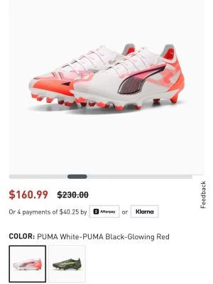 Puma fotbollsskor vit/röd/svart - Säljer ett par grymma Puma fotbollsskor i vitt med svarta och glödande röda detaljer. Skorna har snörning, låg profil och mönstrad ovandel i syntetmaterial för bra bollkontroll. Sulan har fasta dobbar som passar perfekt för spel på konstgräs. (Skorna är helt nya och aldrig använda då de inte passar mig)