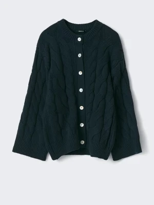 Mörkblå kofta - Helt oanvänd kofta, köpte fel storlek men tog av lappen🩵 Helt slutsåld!