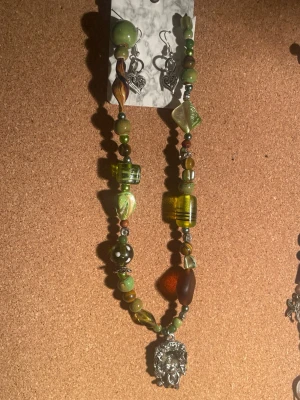 Handgjort set örhängen och halsband fairy core  - Handgjort set av mig in fairy core stil 